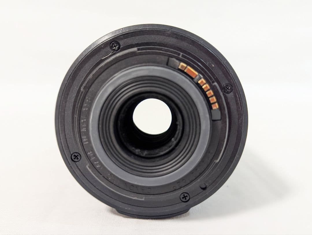 Canon EF-S 55-250mm F4-5.6 IS 望遠レンズ