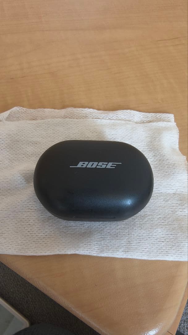 Bose ワイヤレスイヤホン Ｌ、Rブラック 充電ケース付き