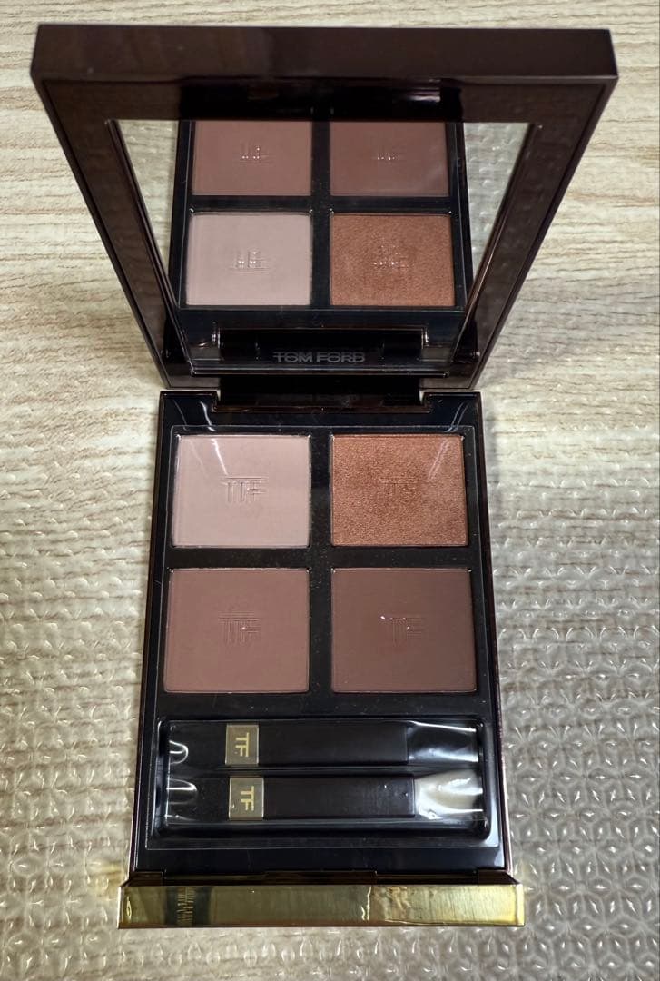 TOMFORD アイカラークォード　31 スールサーブル