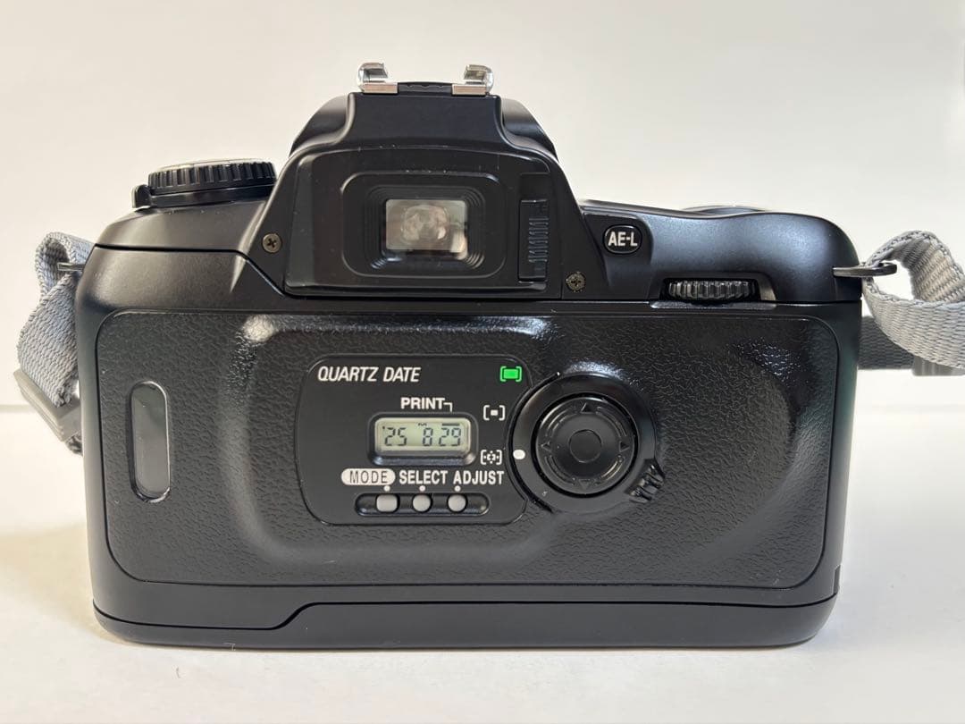 フィルム一眼レフ Nikon U2 ブラック 28-80mmレンズ付き