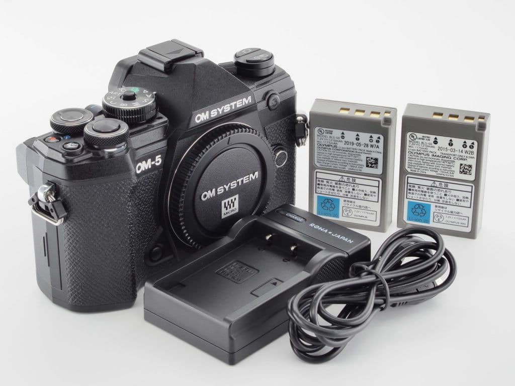 OM SYSTEM OM-5 ボディ ショット数1567