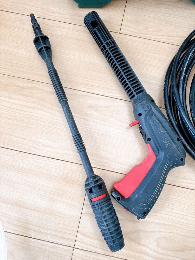 ボッシュBOSCHの高圧洗浄機 EasyAquatak 110 EA110