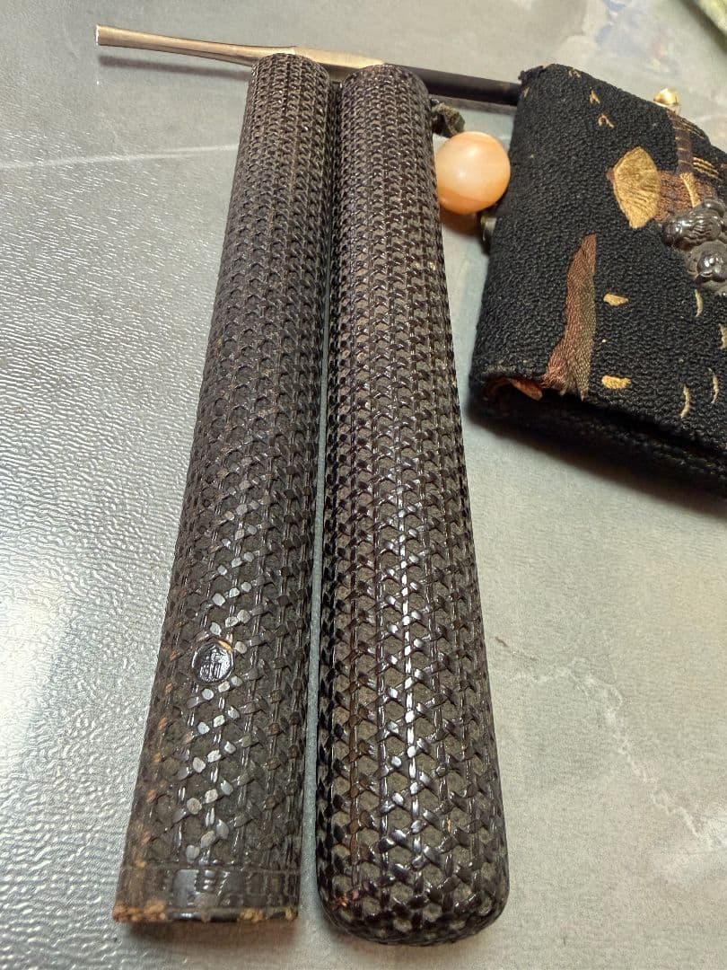 提げ物 煙管入れ 時代物 キセル 喫煙具 煙管筒 根付 金銀