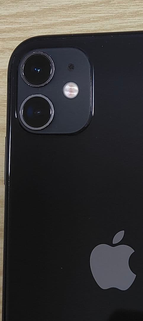 Apple iPhone 11 ブラック 本体　64G 　おまけ付