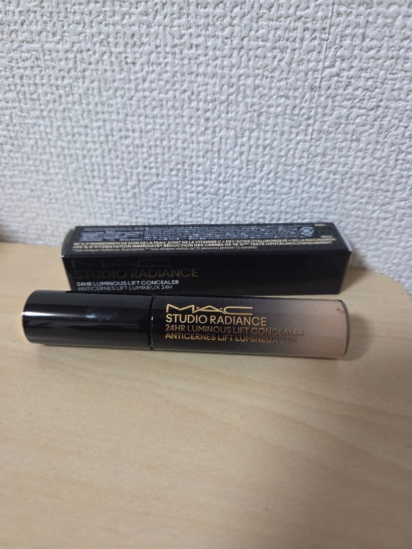 値下げました!MAC .スタジオ ラディアンス セラム ファンデーション