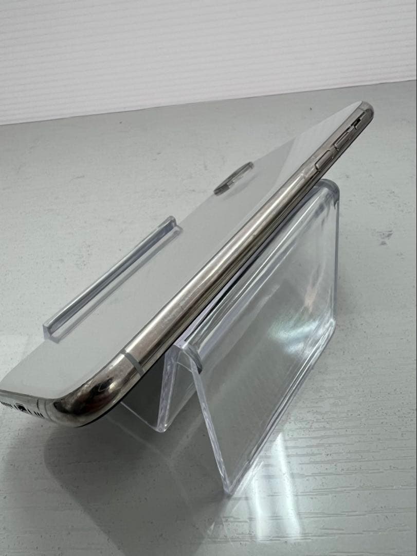 激安　 iPhone XS 256GB シルバー SIMフリー