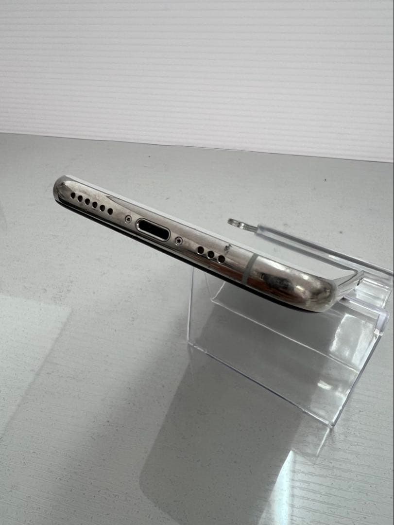 激安　 iPhone XS 256GB シルバー SIMフリー