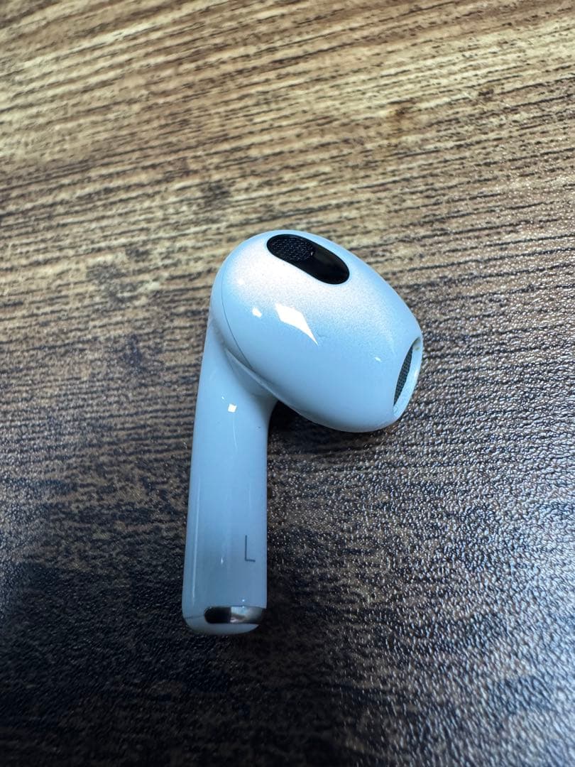 AirPods 第3世代 左耳のみ使用可 右耳不良 ケース付