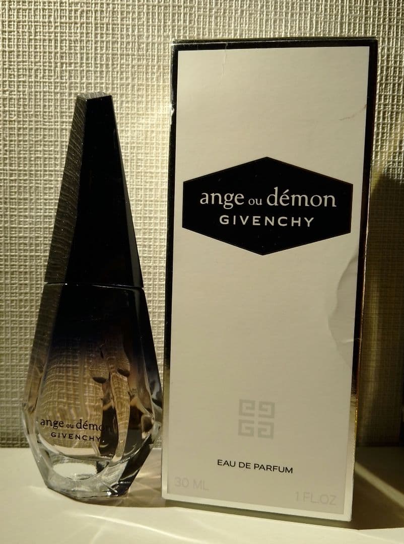 ジバンシイ　ジバンシー　アンジュデモン　オードパルファム　香水　amge