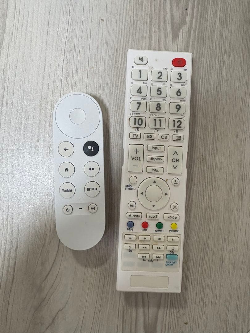32インチ　液晶テレビ　Chromecast付き