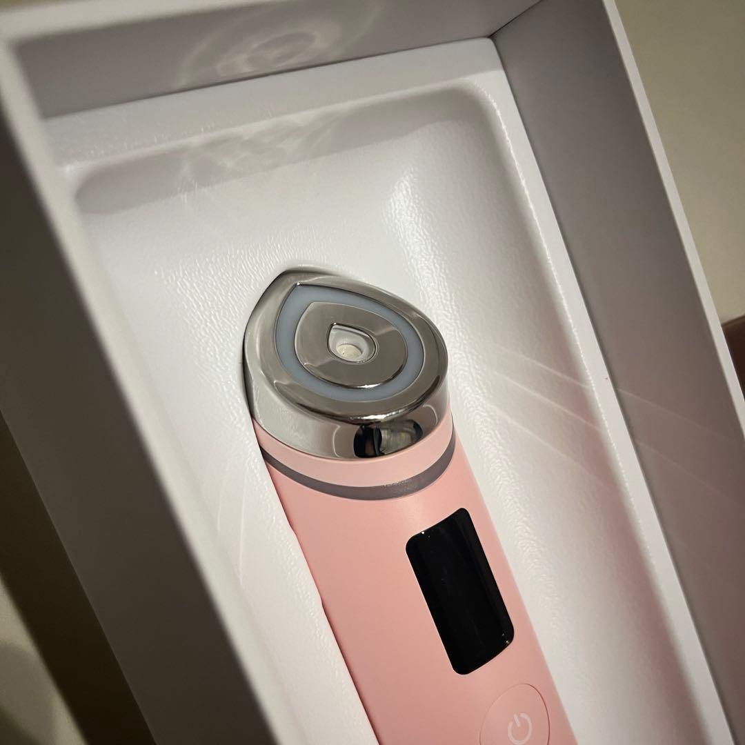 medicube メディキューブ ブースタープロ 専用ケース付き　美顔器