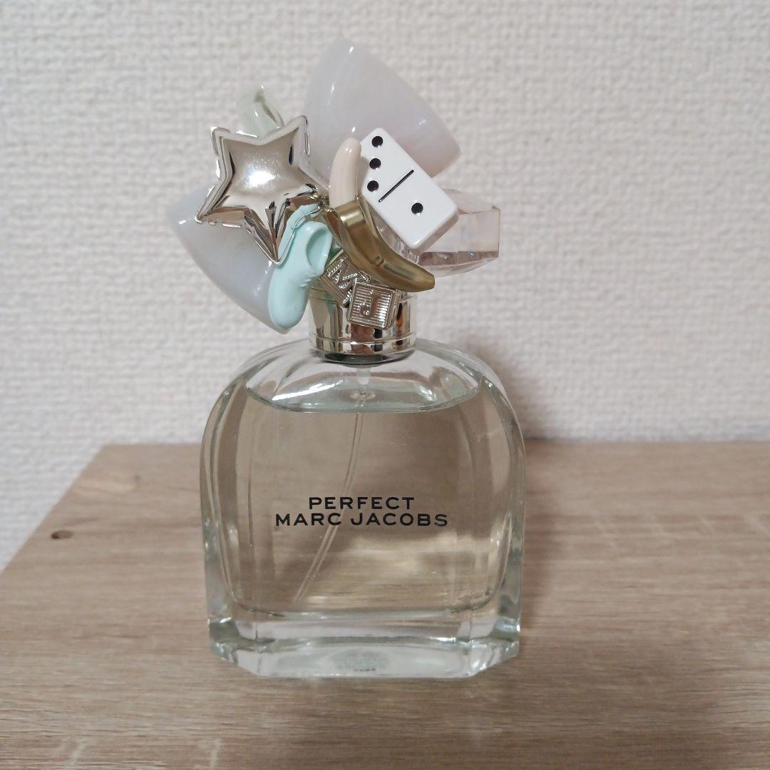 MARC JACOBS PERFECT 香水