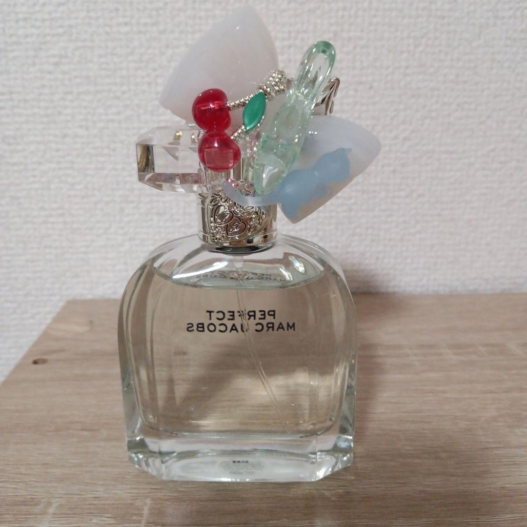 MARC JACOBS PERFECT 香水