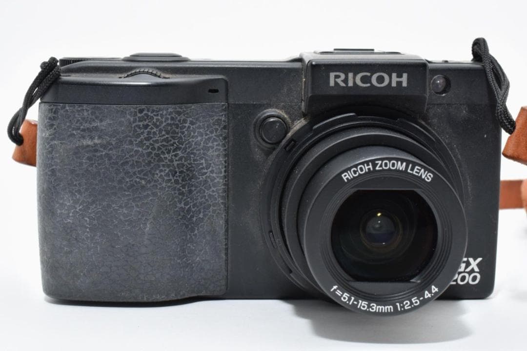 【希少】 RICOH リコー GX200 コンパクトデジタルカメラ コンデジ