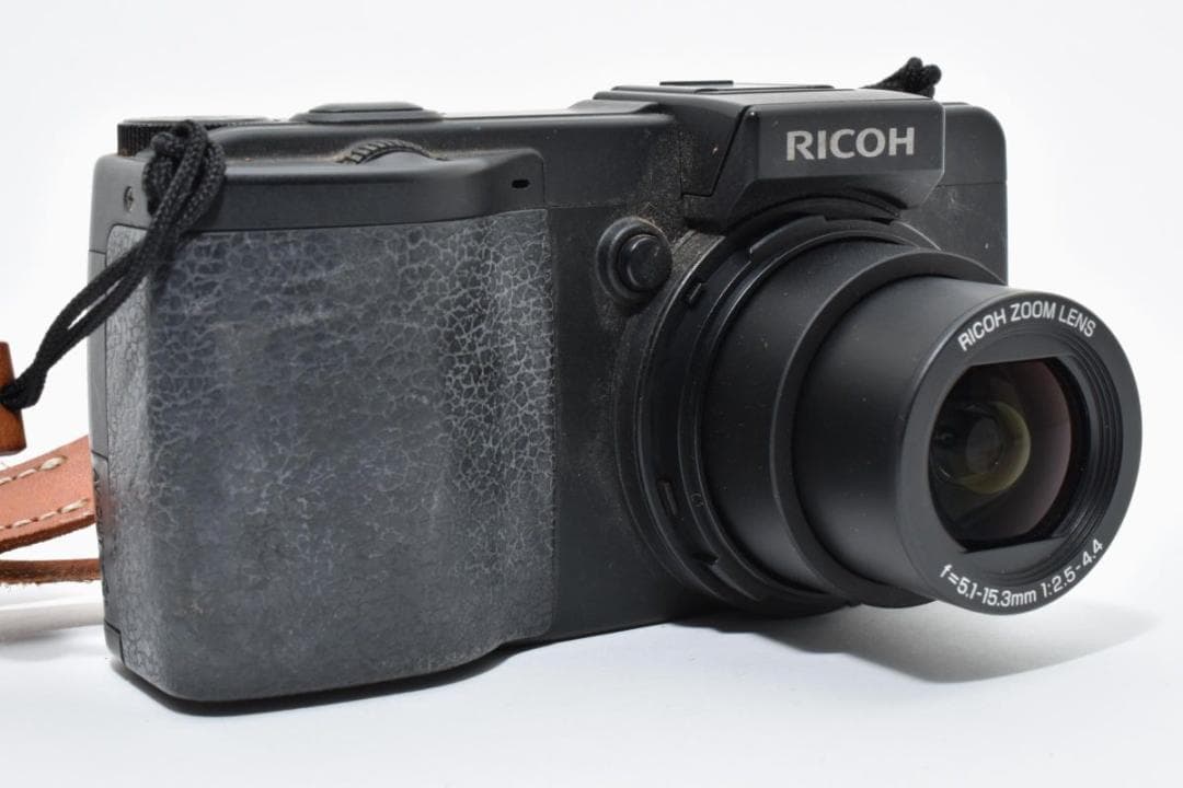 【希少】 RICOH リコー GX200 コンパクトデジタルカメラ コンデジ