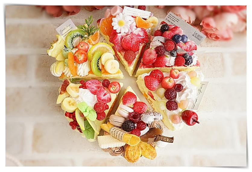 §§カットホールケーキ直径約18㎝§§インテリア　置物