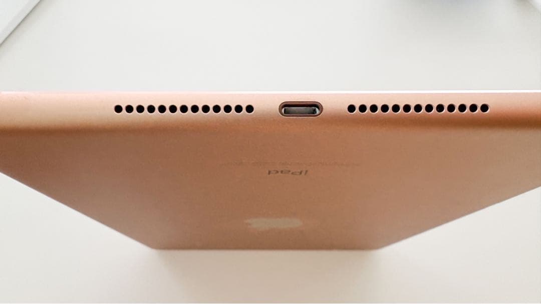 Apple ipad 第6世代　32GB Wi-Fiモデル