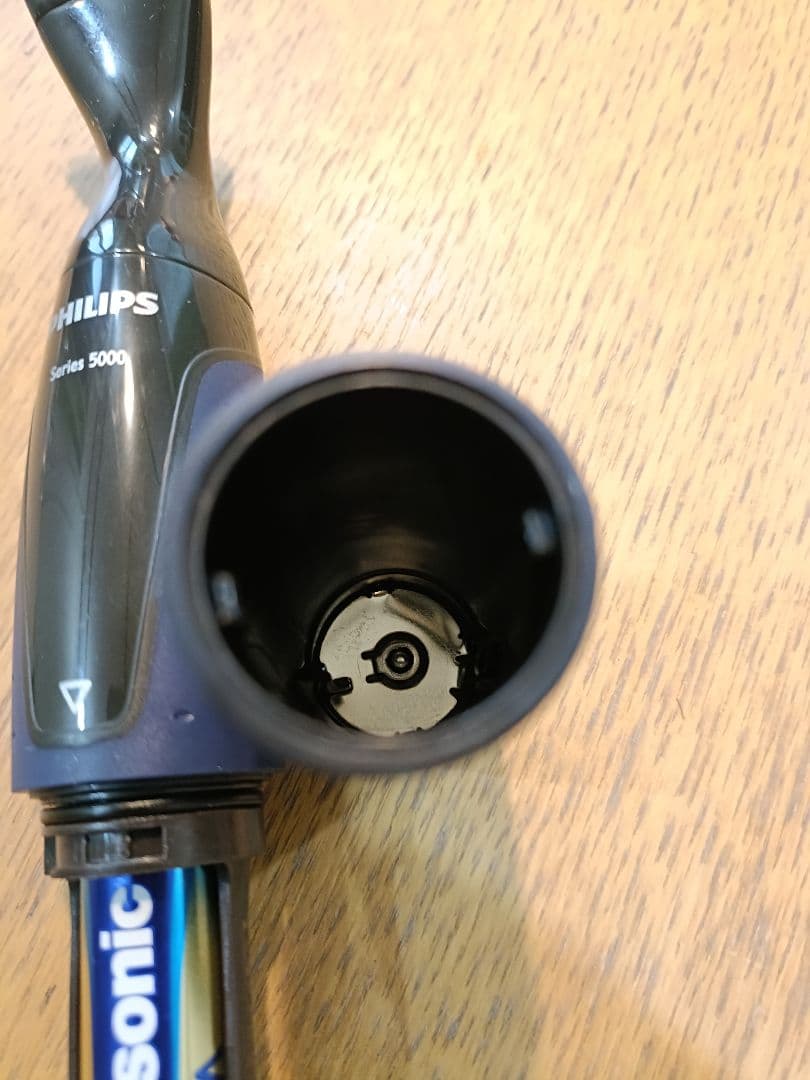 PHILIPS　ムダ毛シェーバー⚪️プロフご確認ください