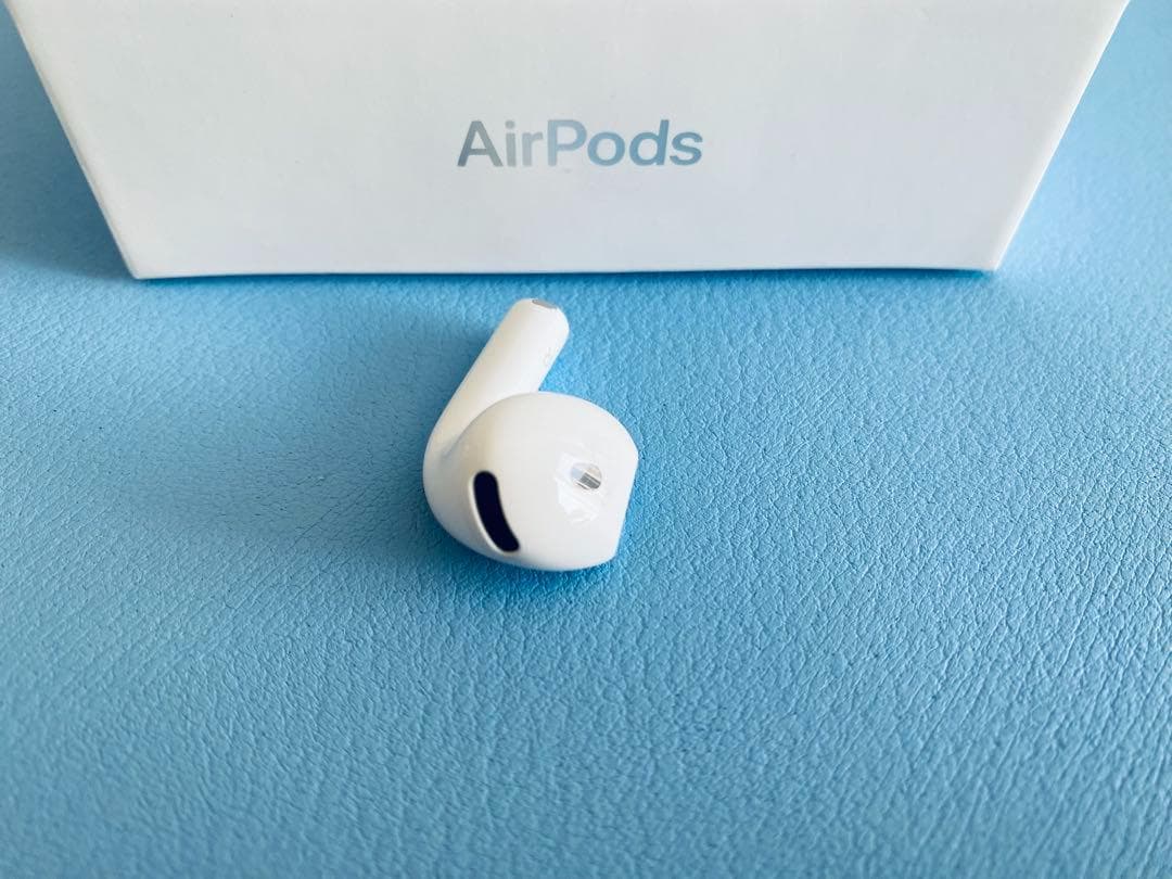 AirPods 第4世代 R片耳 右耳のみ イヤホン A3050 CMOO