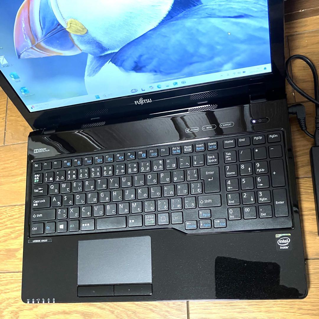 ノートパソコンFUJITSU　LIFEBOOK　AH42/U　FMVA42UB
