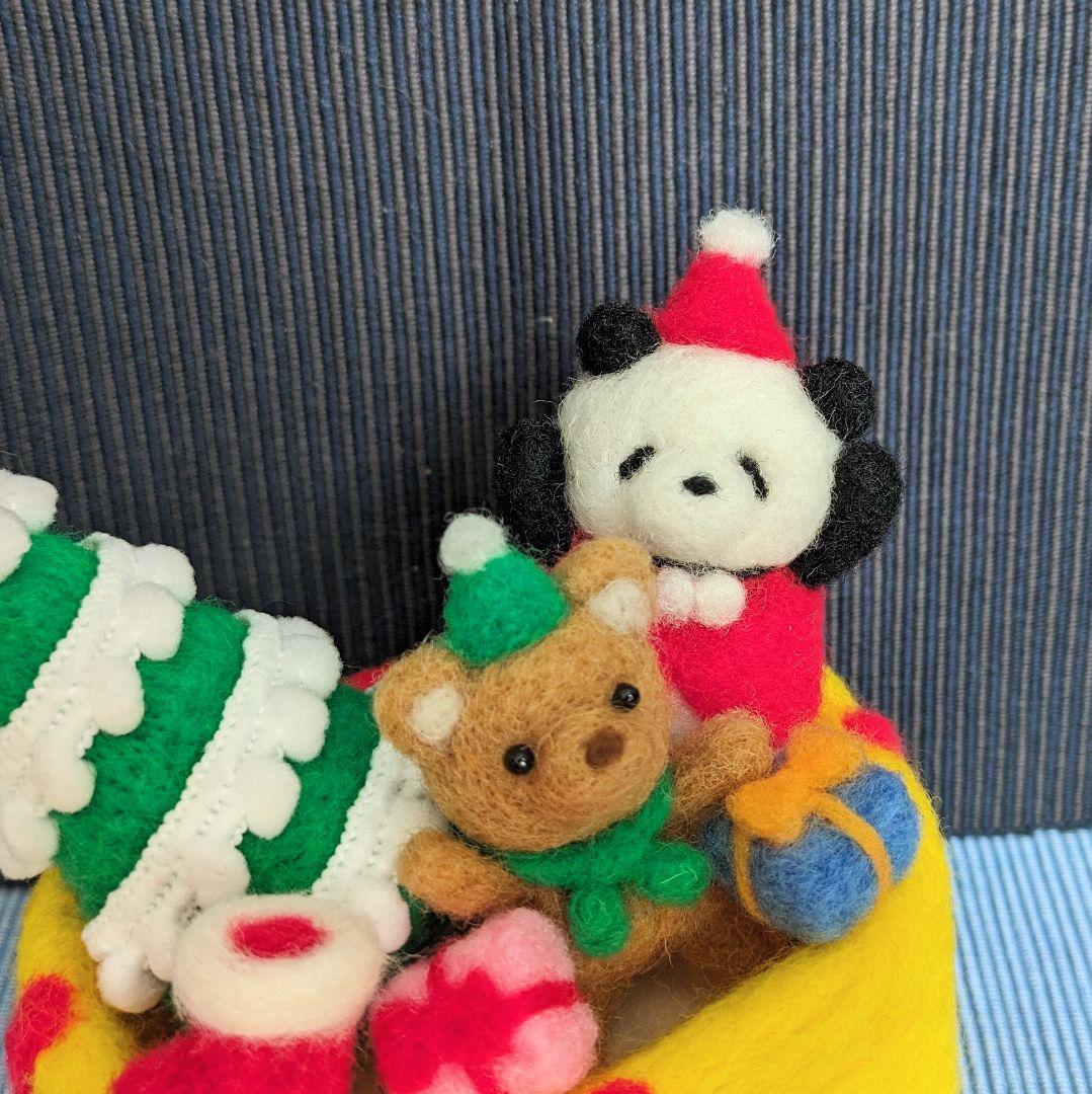羊毛フェルト 作品 メリーびっくりスマス