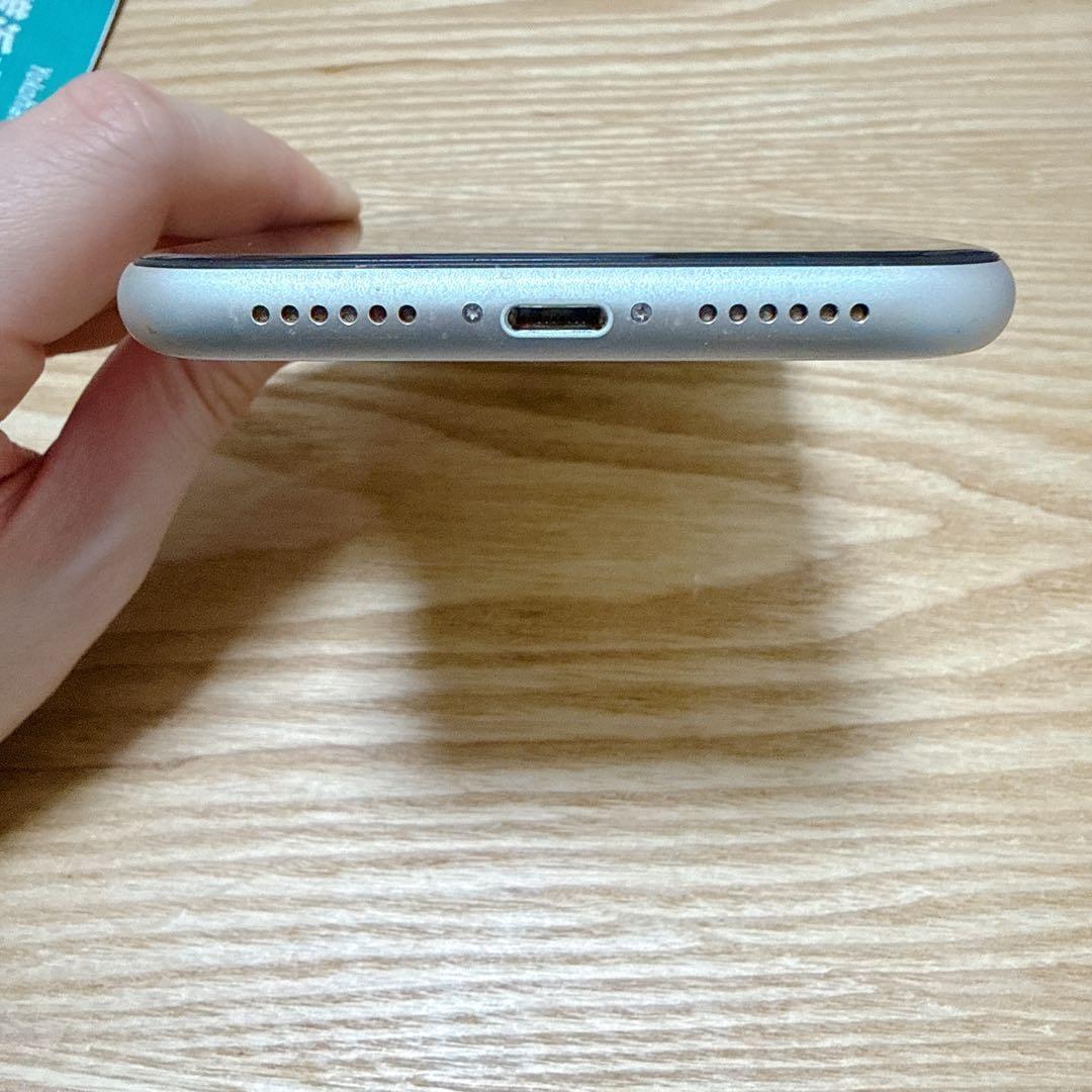 美品　iPhone11 ホワイト128GB バッテリー86%