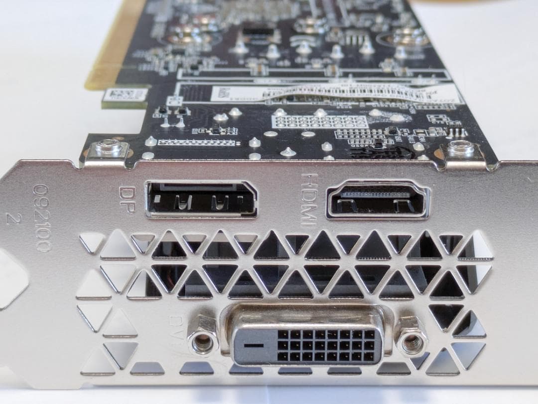 グラフィックボード・グラボ・ビデオカード GEFORCE GTX1650LP (Low Profile)