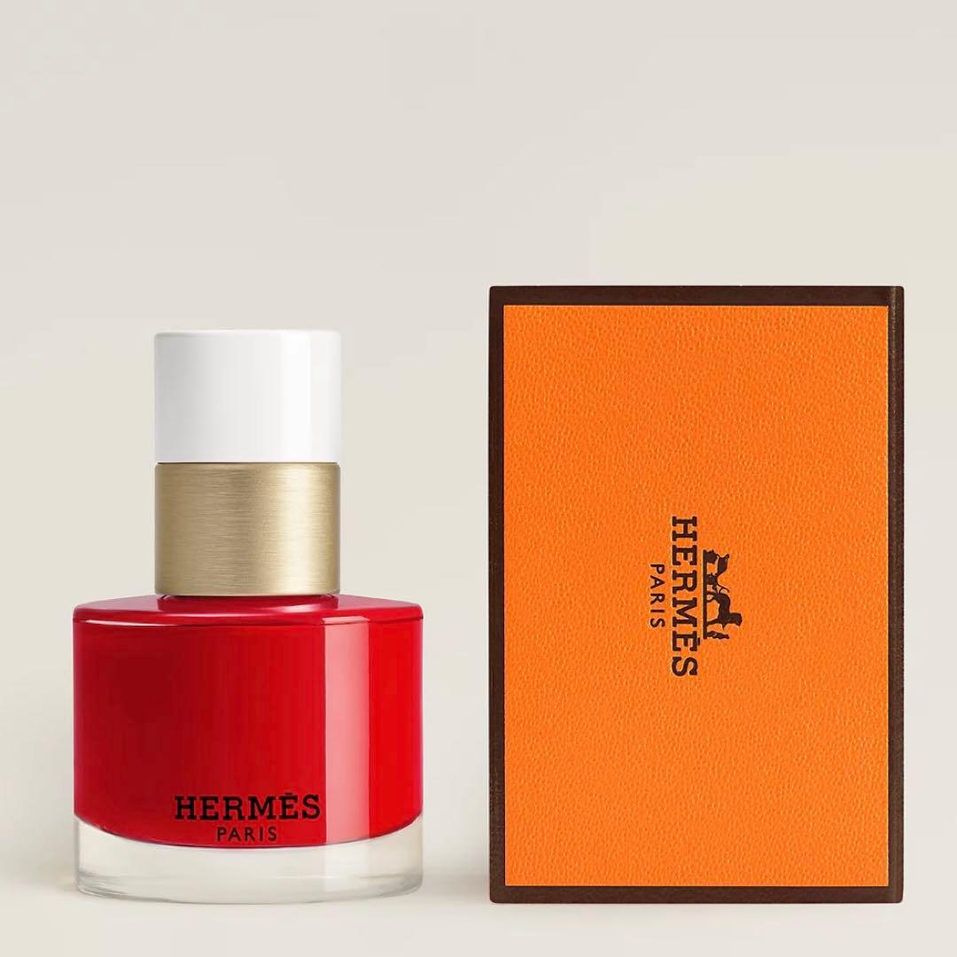 【新品未使用・箱付き】HERMES ネイルカラー 赤
