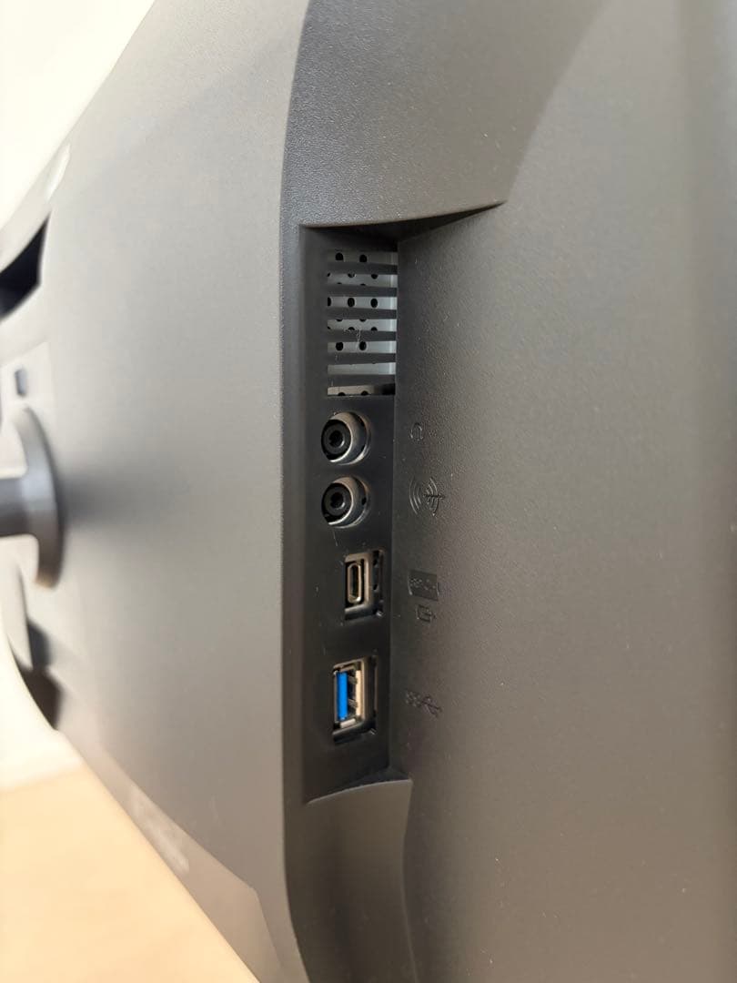 【極上品4K】2024年購入 EIZO最高峰 EV2740X / 94W給電