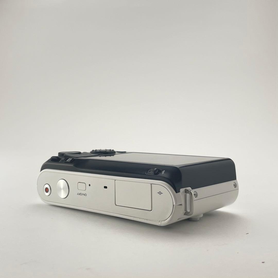 【訳あり・美品】Nikon1 J1 ホワイト ボディ