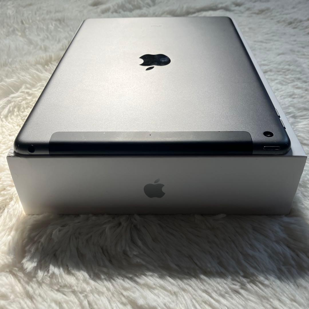 【早い者勝ち】iPad 第9世代 256GB SIMフリー 【すぐ発送】