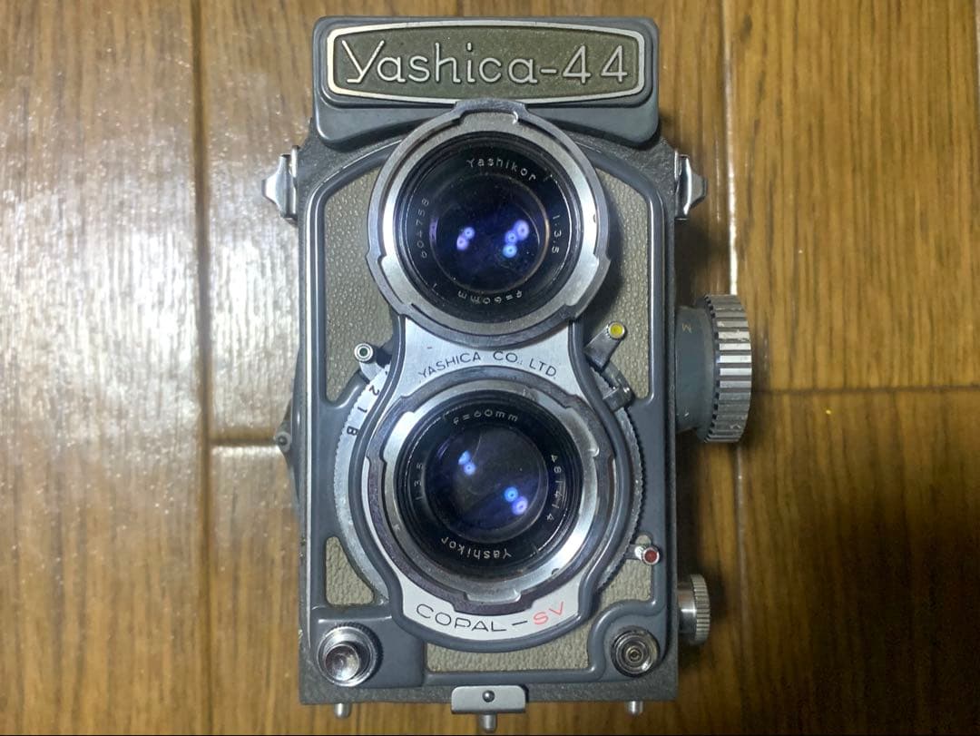 Yashica-44 二眼レフカメラ
