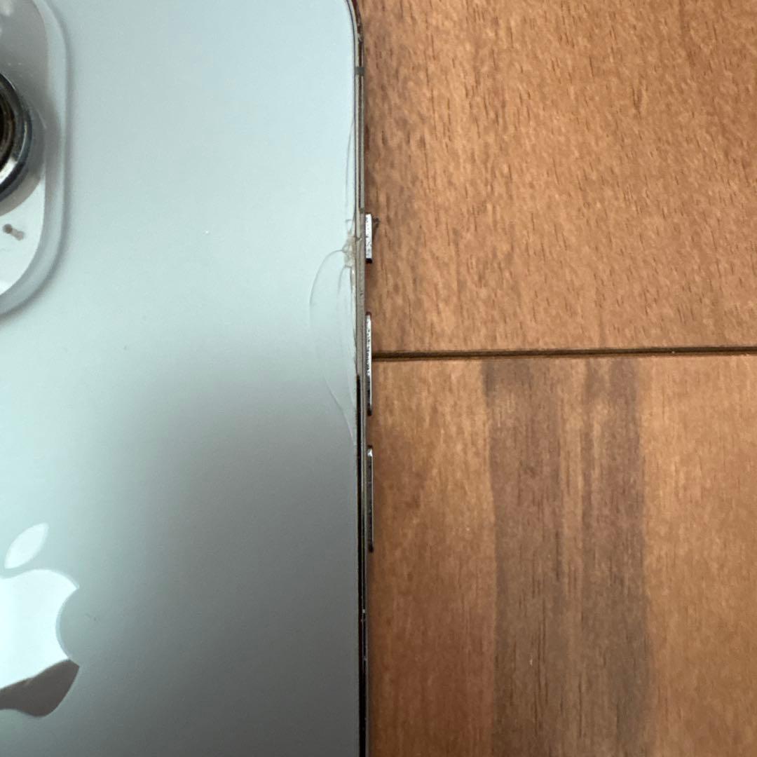 iPhone13pro256ギガバイトバッテリー72%