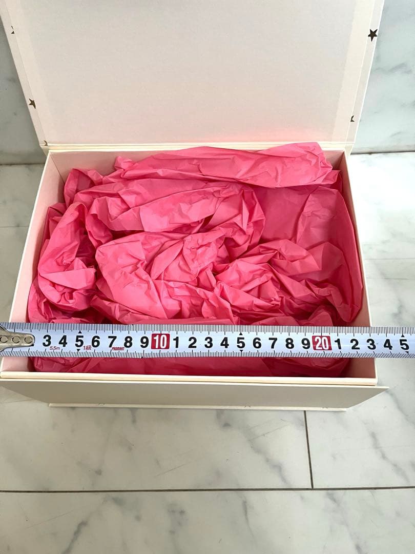 【新品】VALENTINO BORN IN ROMA ショッパーBOX付