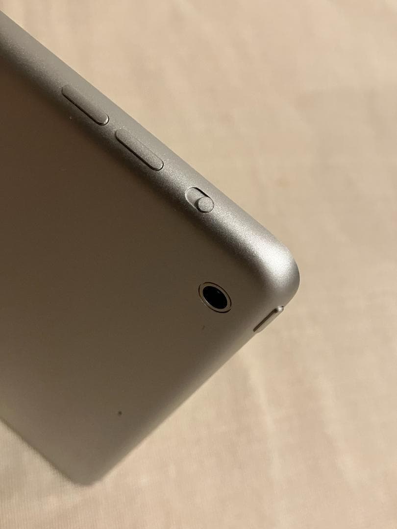 iPad Air Wi-Fiモデル 32GB A1474 シルバー