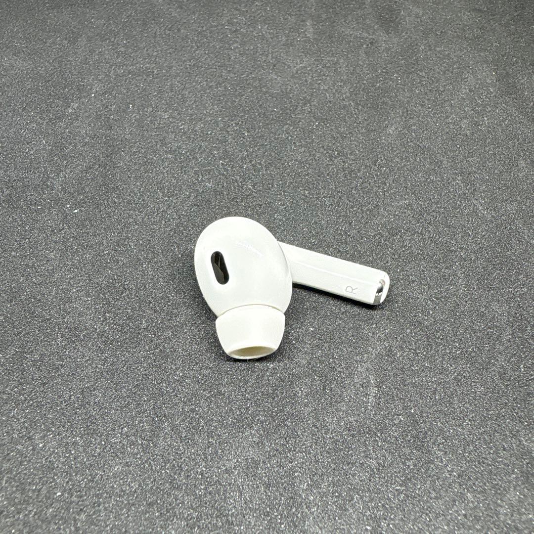 AirPods（第２世代）ケースと右耳のみ　 ※左耳なし