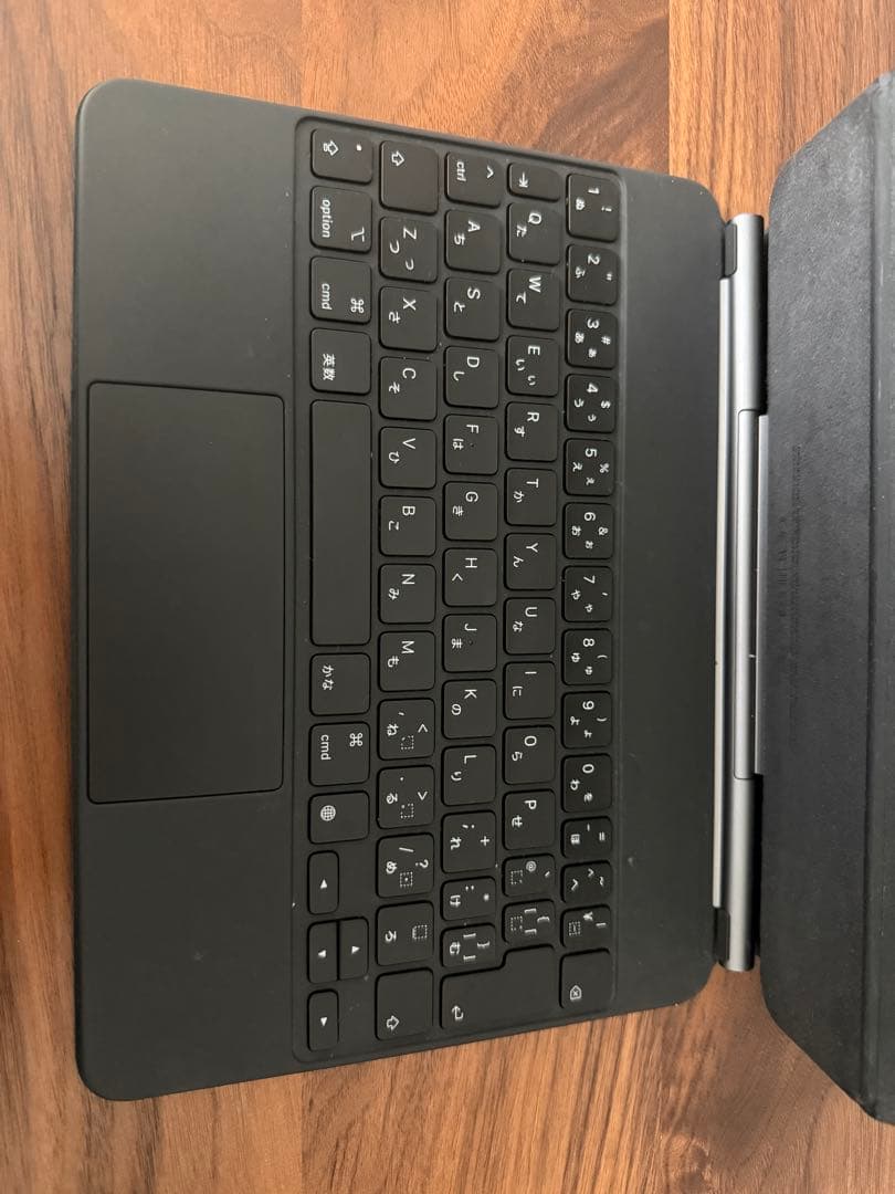 Apple iPad スペースグレー 本体 + magic keyboard