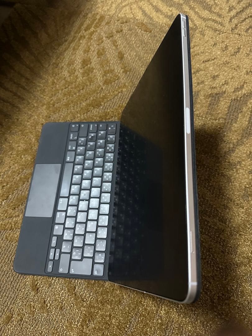 【美品】Apple iPad Pro 12.9インチ+マジックキーボード