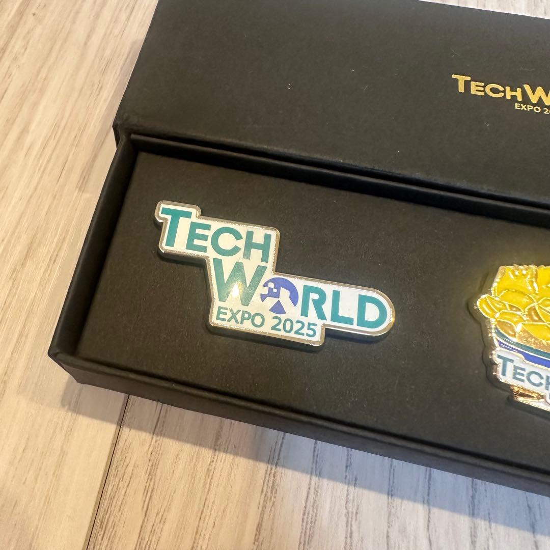 TECH WORLD EXPO 2025 ピンバッジ3個&ネームタグ