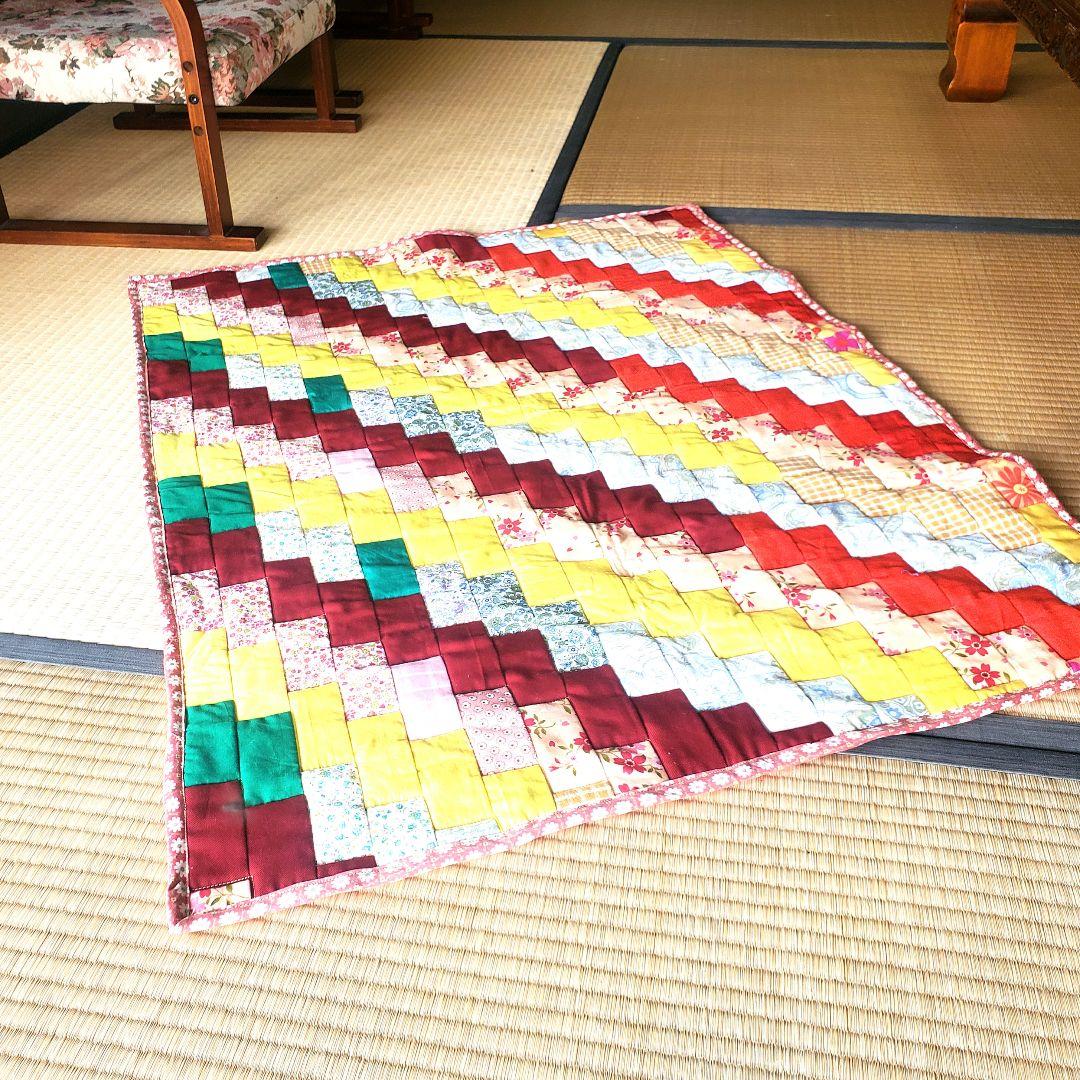 パッチワーク　ラグ　カーペット　ミシンでお手軽　憧れのジグザグ模様