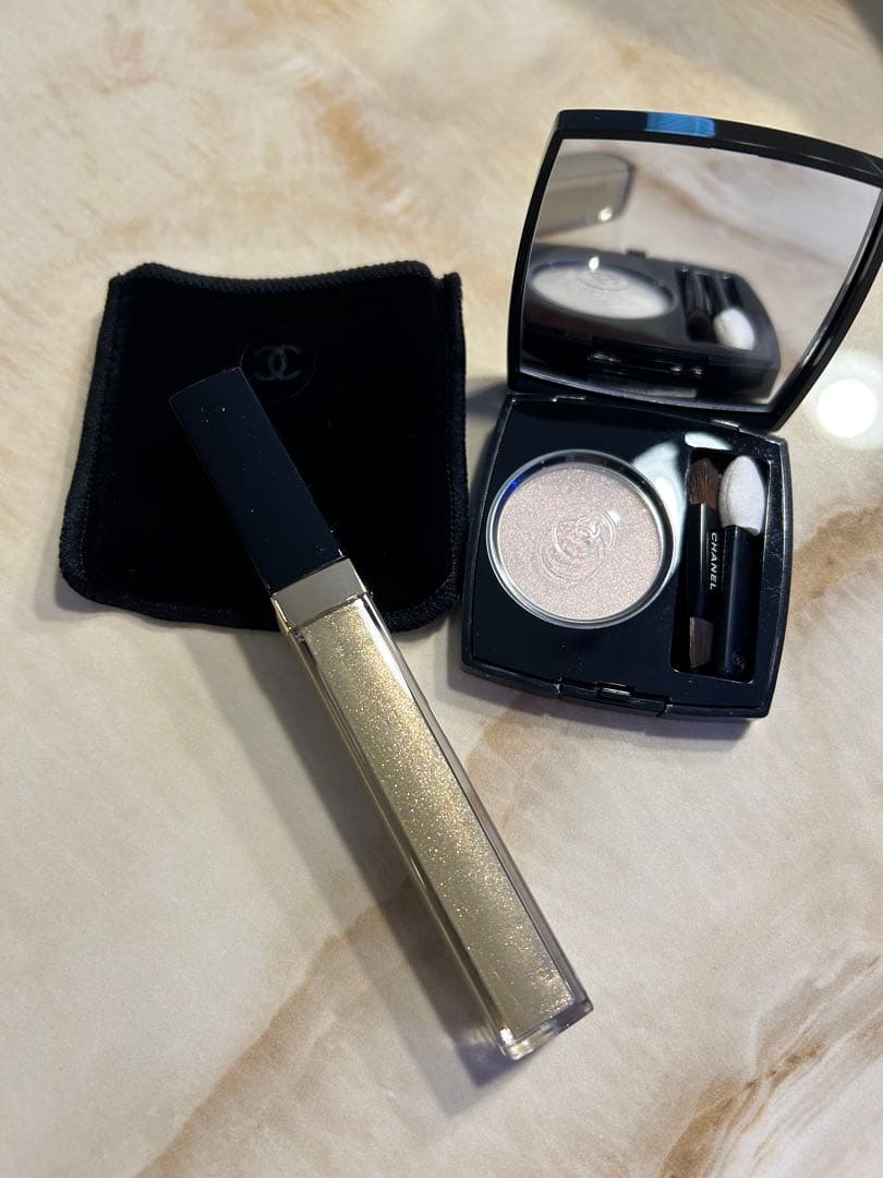 新品CHANEL ボディオイル　アイシャドウ　リップグロス　箱入り　プレゼントに