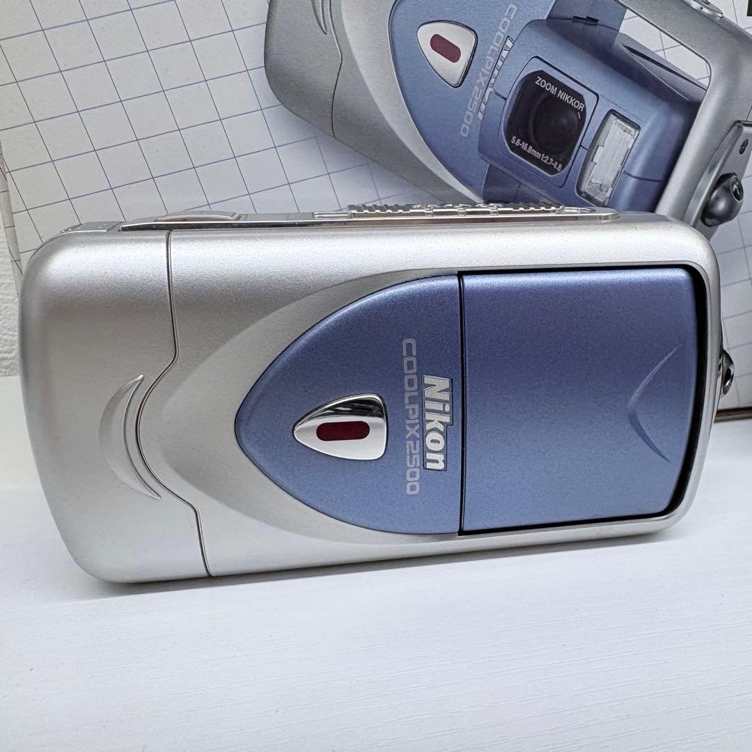 Nikon COOLPIX 2500 動作品 CFカード付 CCDレトロ 回転