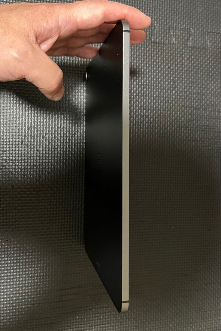 【美品】Apple iPad Air 第5世代 64gb セルラー版 他おまけ