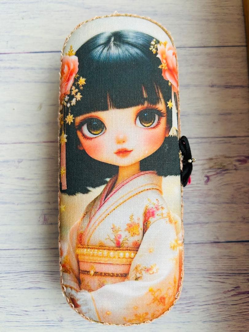 ハンドメイド　可愛い女の子パネル　メガネケース❣️