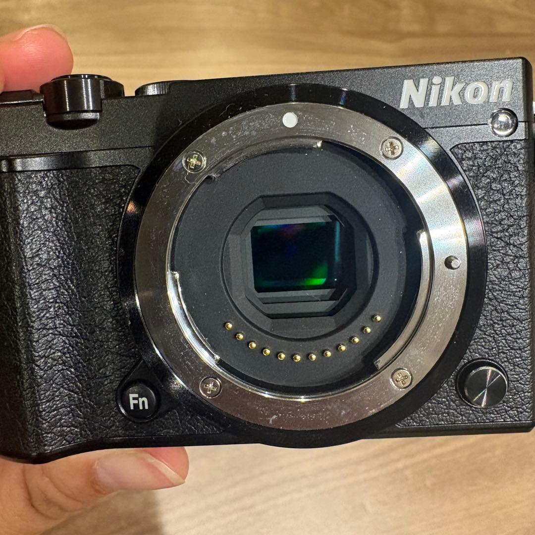 【ジャンク品】Nikon 1 J5 ミラーレスカメラ