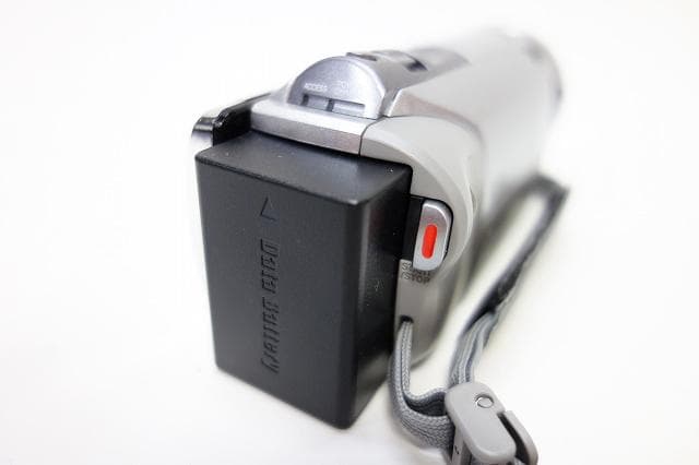 JVC ビデオカメラ GZ-HM177-S ACアダプター付 中古品 動作確認済