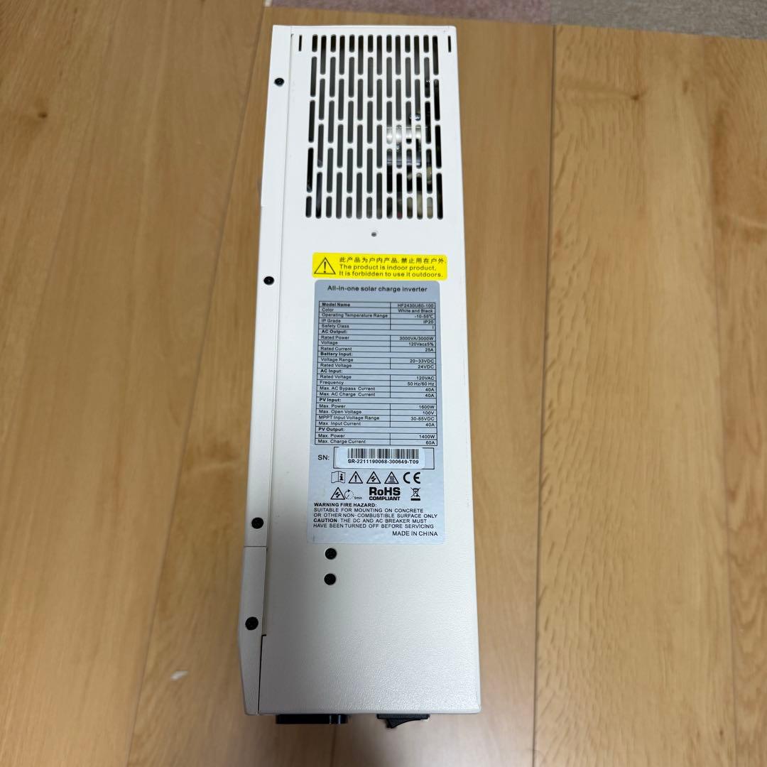SRNE HF2430U60-100 ソーラーインバーター 電源入らず ジャンク