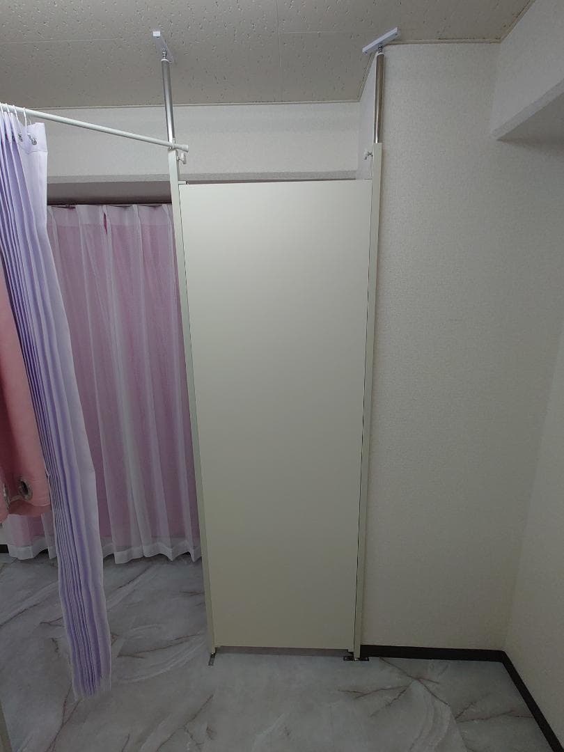 突っ張りホワイトパーテーション幅90cm本体用×2と幅65cm本体用×2