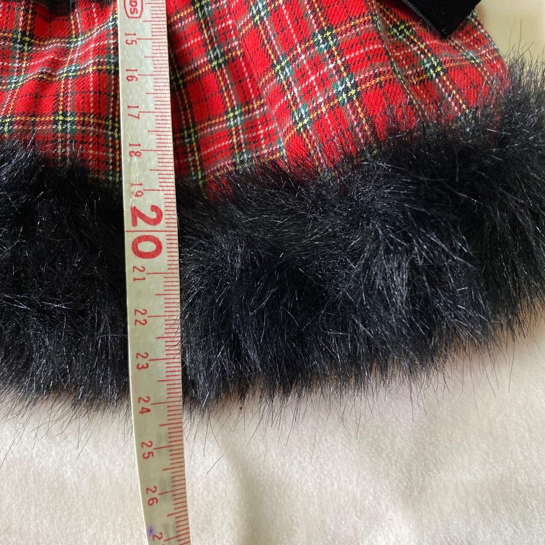 accumilia 赤と黒のチェック柄犬服 ファー付き アキュミリア