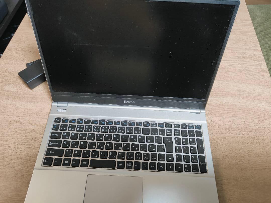 iiyama 15.6インチ i3 4GB SSD240GB 中古品N151ZU